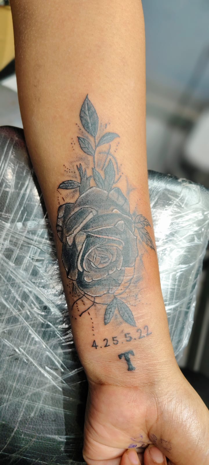 HAND TATTOO